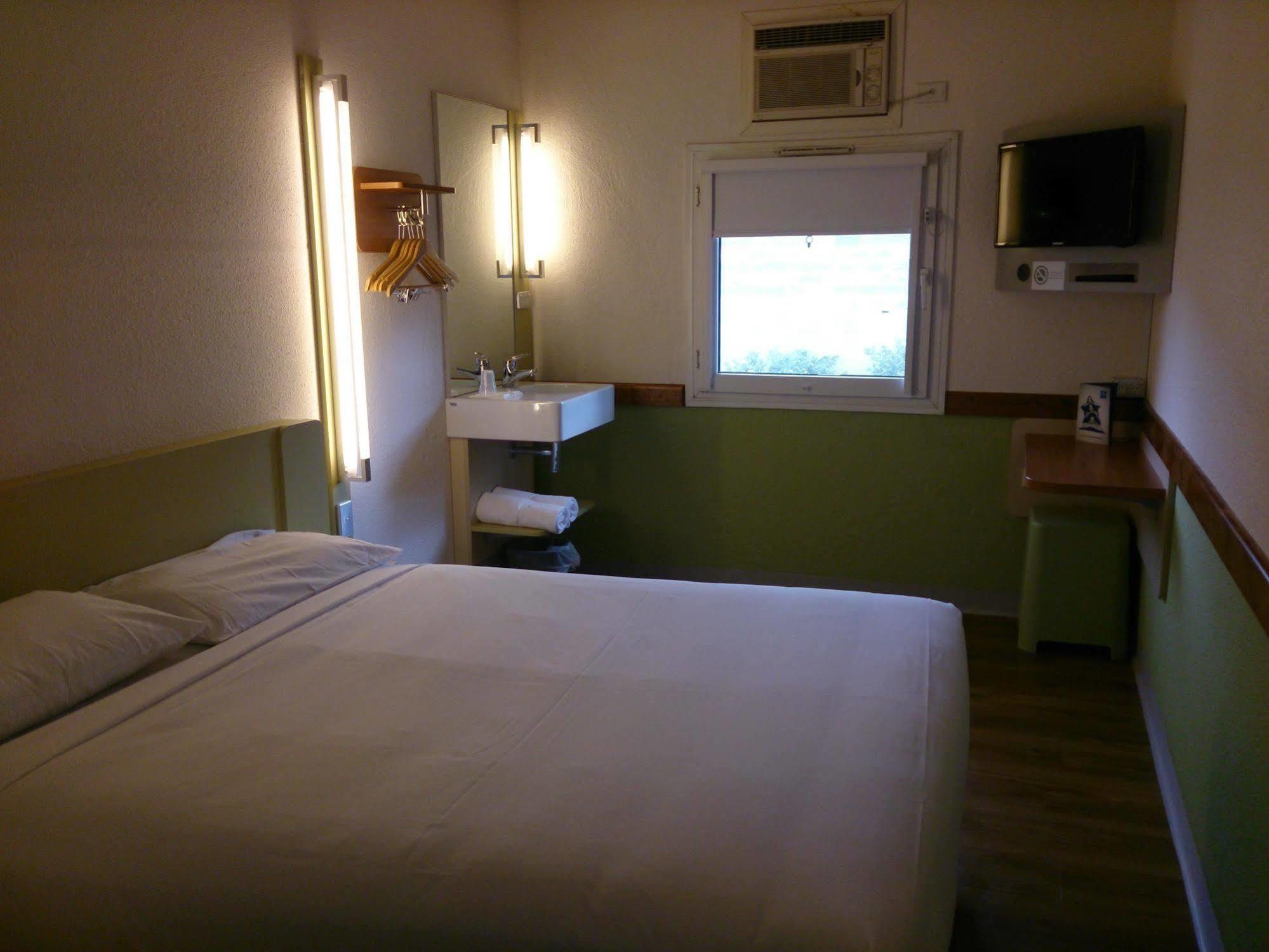 Hotel Ibis Budget - Melbourne Airport 3*